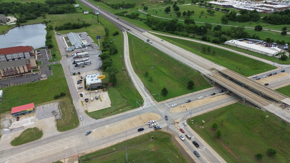 More Photos Of 4903 N Harrison St, Shawnee Restaurant For Sale