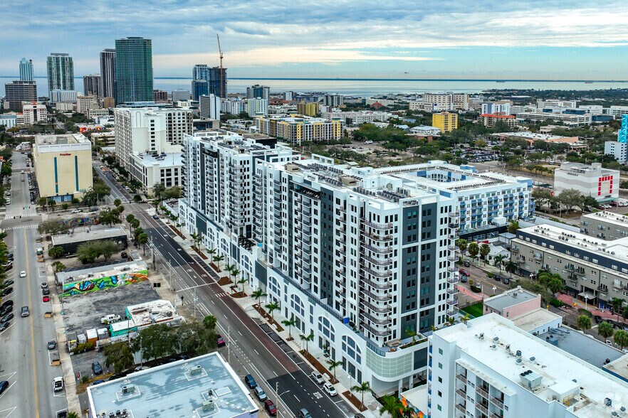 More Photos Of 1000 1st Ave N, Saint Petersburg Apartments For Lease