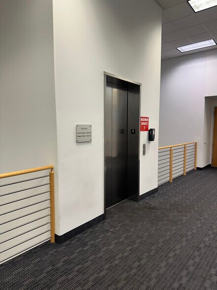 More Photos Of 5475 S Decatur Blvd, Las Vegas Research And Development For Lease