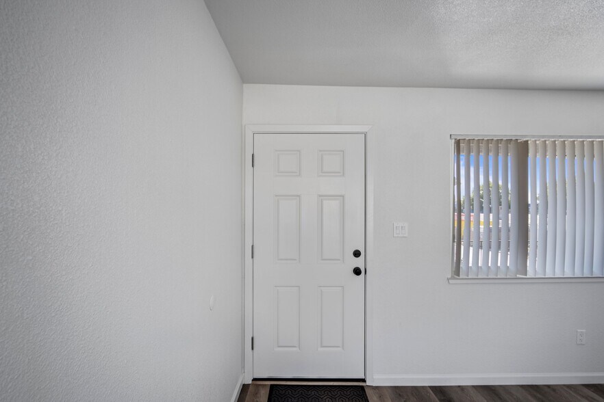 More Photos Of 116 Covena Ave, Modesto Apartments For Sale