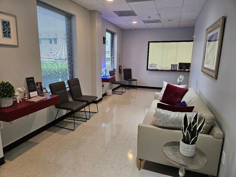 More Photos Of 19411 McKay Blvd, Humble Medical For Lease