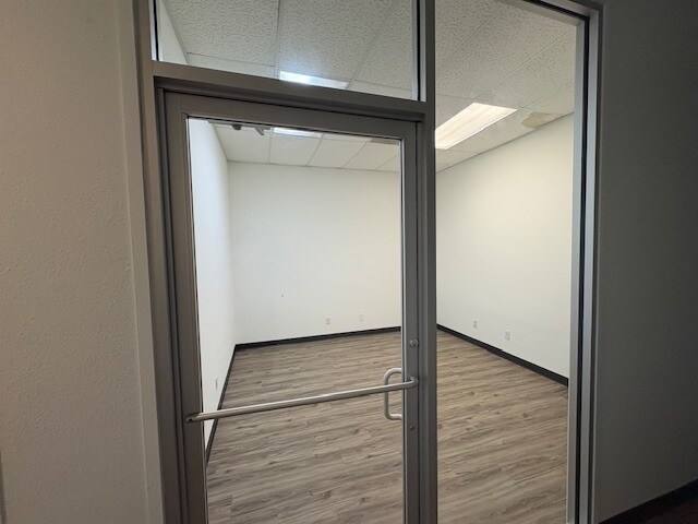 More Photos Of 2306 Howard Ln, Austin Distribution For Lease