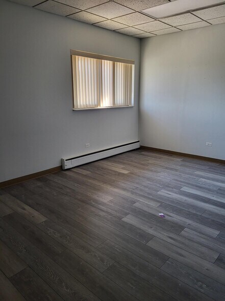 More Photos Of 601 W Central Rd, Mount Prospect Medical For Lease