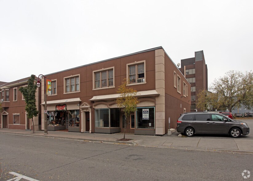 More Photos Of 12-18 Ontario St, Oshawa Storefront Retail Residential For Lease