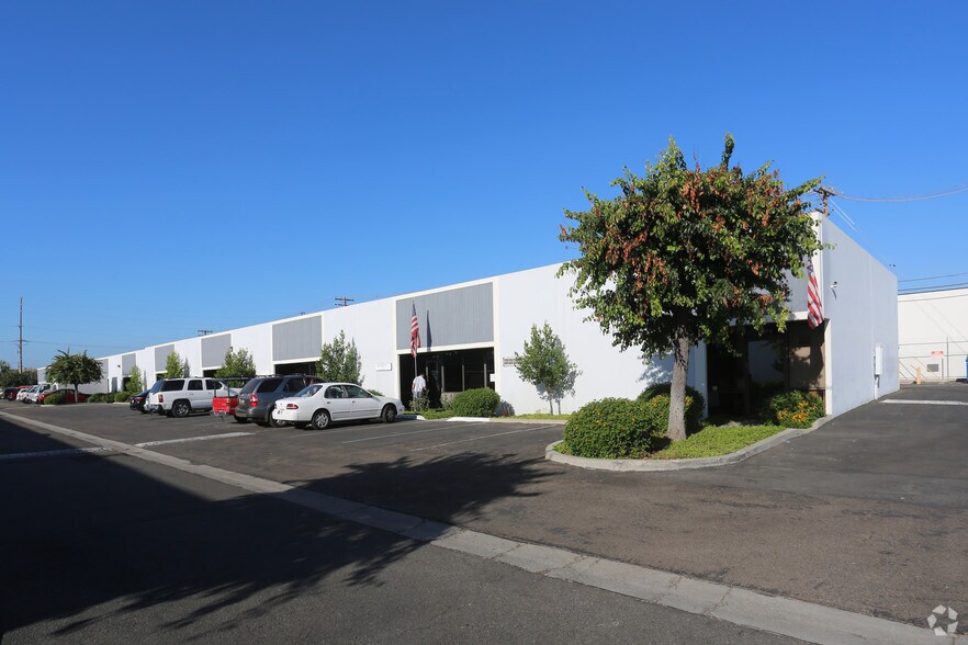 More Photos Of 2521 W La Palma Ave, Anaheim Industrial For Sale