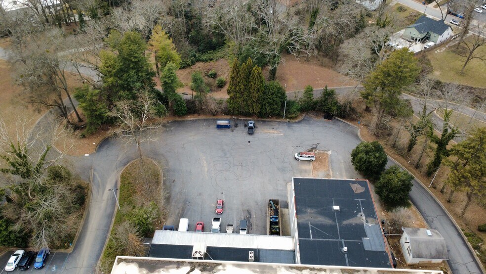 More Photos Of 345 Green St, Gainesville Warehouse For Lease