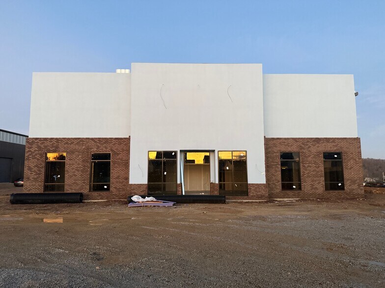 Primary Photo Of 1960 Huntley Pky, Pelham Industrial For Lease