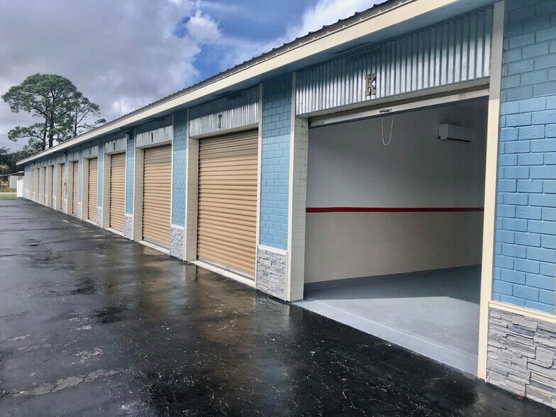 More Photos Of 1945-1947 W Park Ave, Edgewater Warehouse For Lease