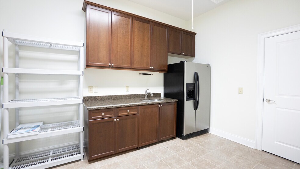 More Photos Of 1325 Satellite Blvd, Suwanee Office For Sale