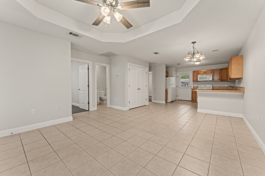 More Photos Of 1300 S Range Rd, Hammond Apartments For Sale