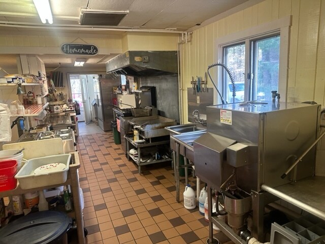 More Photos Of 3556 E Higgins Lake Dr, Higgins Lake Restaurant For Sale