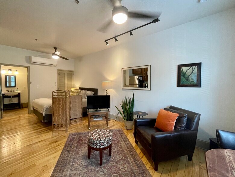 More Photos Of 5 Walnut St, Asheville Apartments For Sale