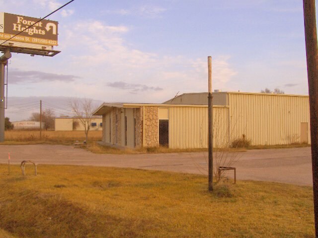 More Photos Of 3221 S Main St, Pearland Freestanding For Sale