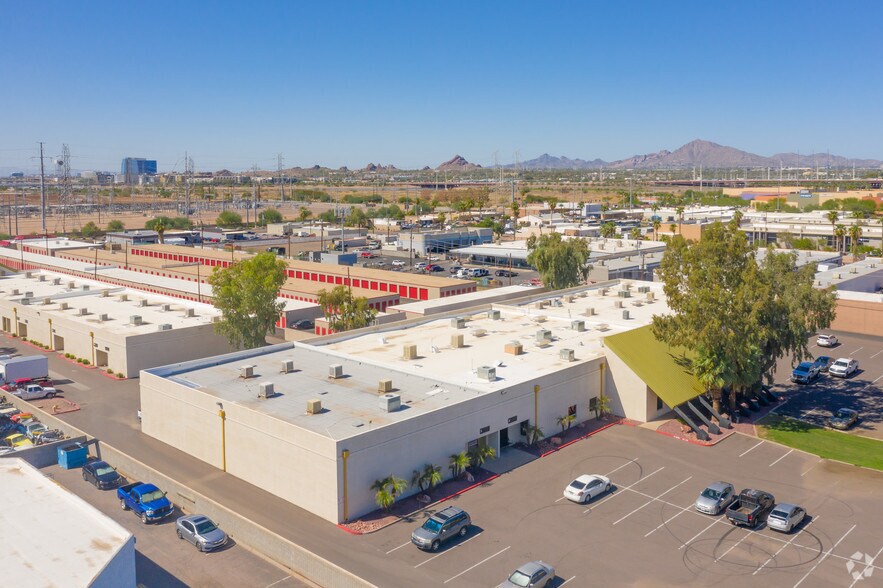 Primary Photo Of 410 S Perry Ln, Tempe Warehouse For Lease