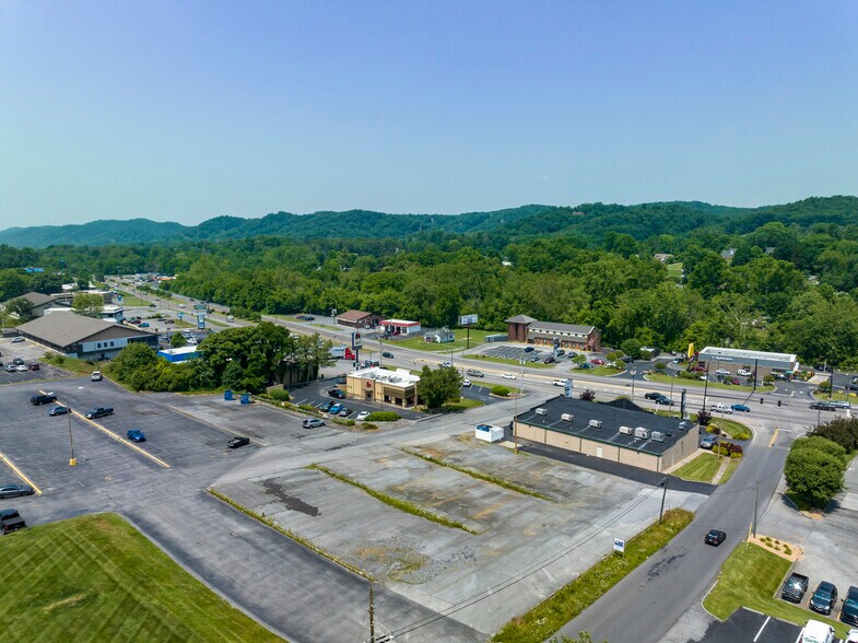 More Photos Of 210 Cox St, Bristol Land For Sale