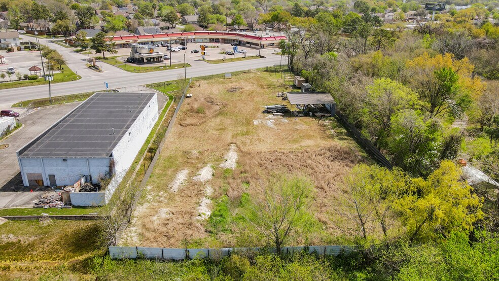 More Photos Of 11921 Veterans Memorial Dr, Houston Land For Sale