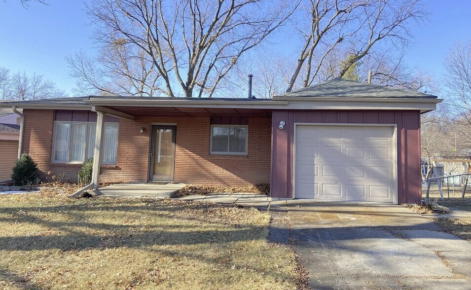 More Photos Of 6241 Whitewater Ln, Lincoln Specialty For Sale