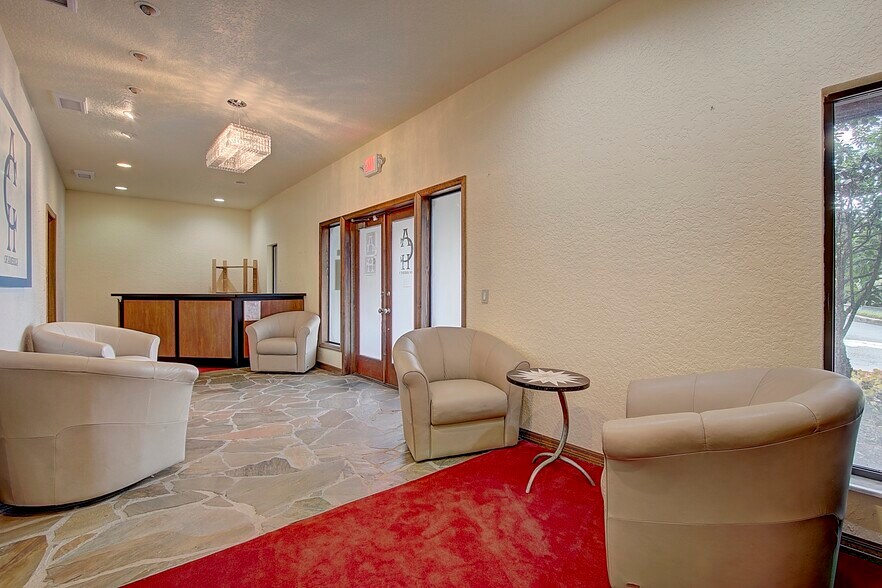 More Photos Of 777 E Altamonte Dr, Altamonte Springs Office For Sale