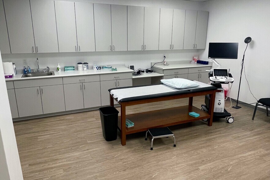 More Photos Of 2135 W Main St, Lehi Medical For Sale