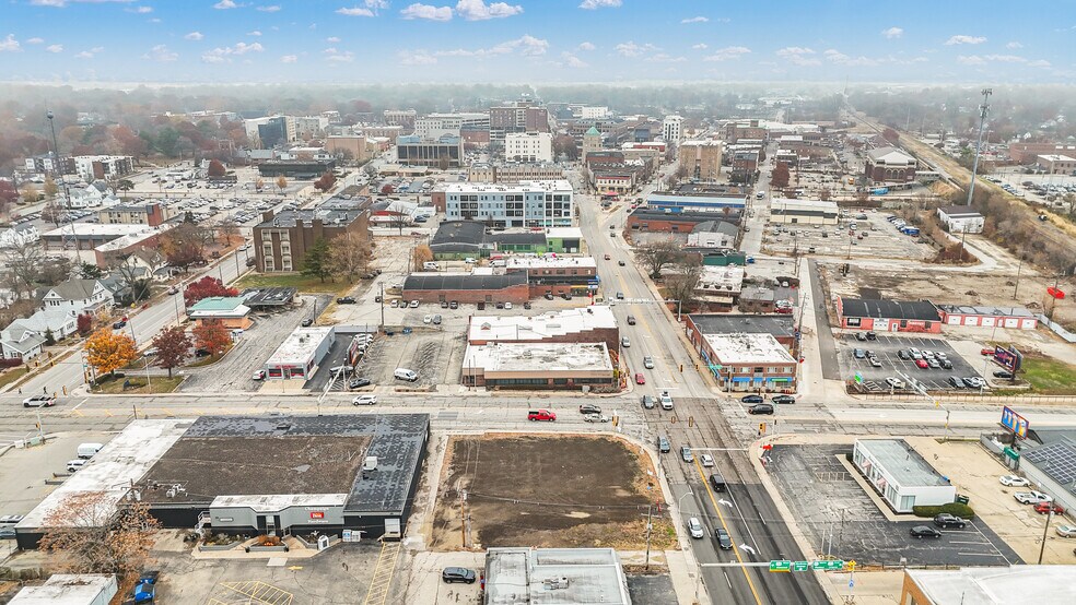 More Photos Of 401 S Neil St, Champaign Land For Lease