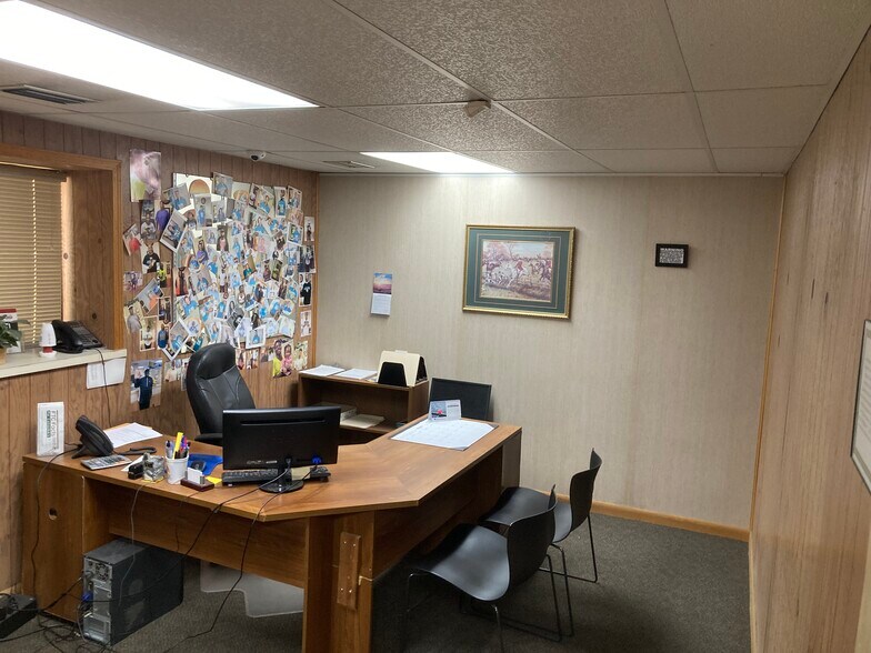 More Photos Of 5013 Park St, Jacksonville Auto Repair For Sale