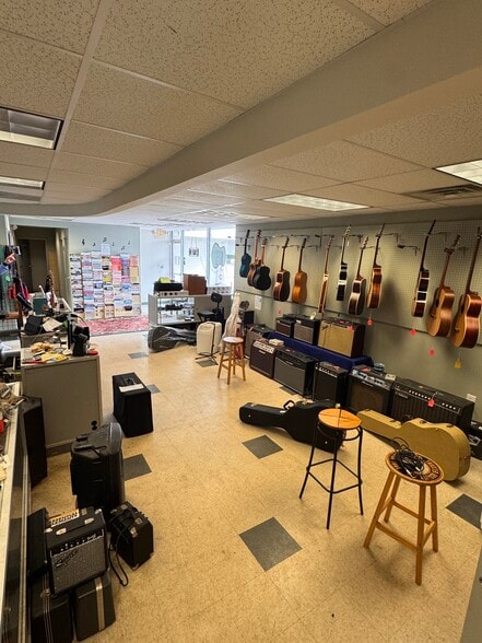 More Photos Of 3115 W Tilghman St, Allentown Unknown For Lease