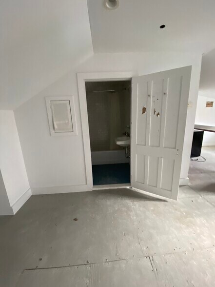 More Photos Of , Hudson Unknown For Sale