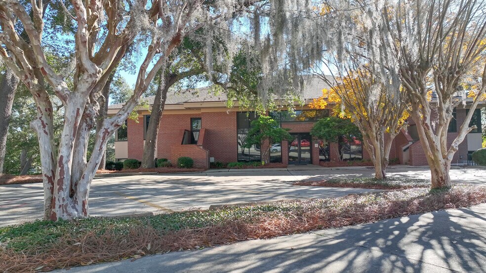 More Photos Of 220 Mckenzie Ave, Panama City Office For Sale