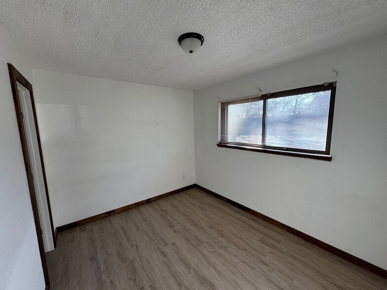 More Photos Of 1256 SW Fillmore St, Topeka Apartments For Sale