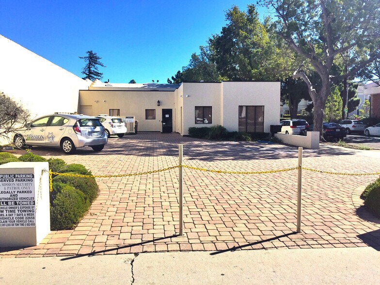 More Photos Of 826 De La Vina St, Santa Barbara Storefront For Lease