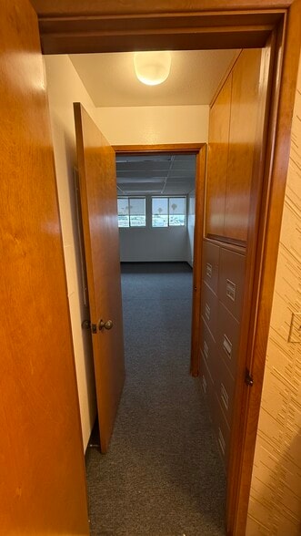 More Photos Of 5010 Cass St, San Diego Unknown For Lease