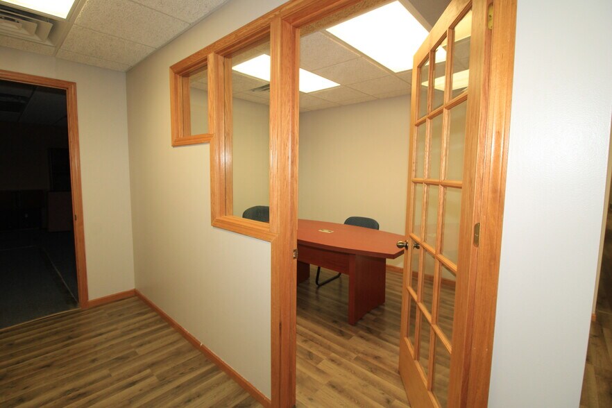 More Photos Of 6008 Highway 2 E, Minot Showroom For Sale