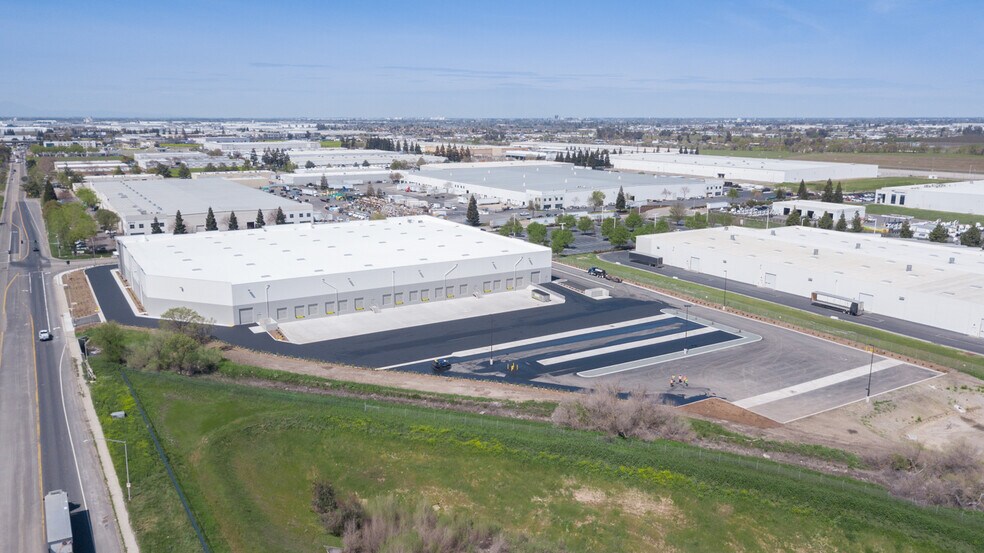 More Photos Of 4810 Fite Ct, Stockton Warehouse For Lease
