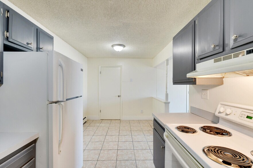 More Photos Of 2435-2459 W 11th St, Greeley Apartments For Sale