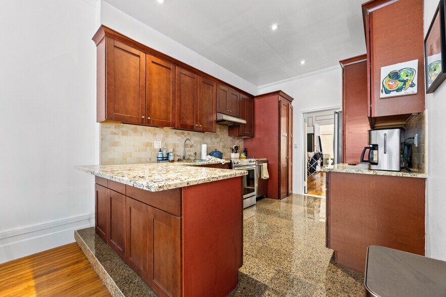 More Photos Of 311 W 78th St, New York Apartments For Sale
