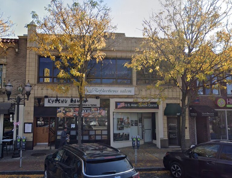 Primary Photo Of 227 Bedford St, Stamford Storefront For Lease