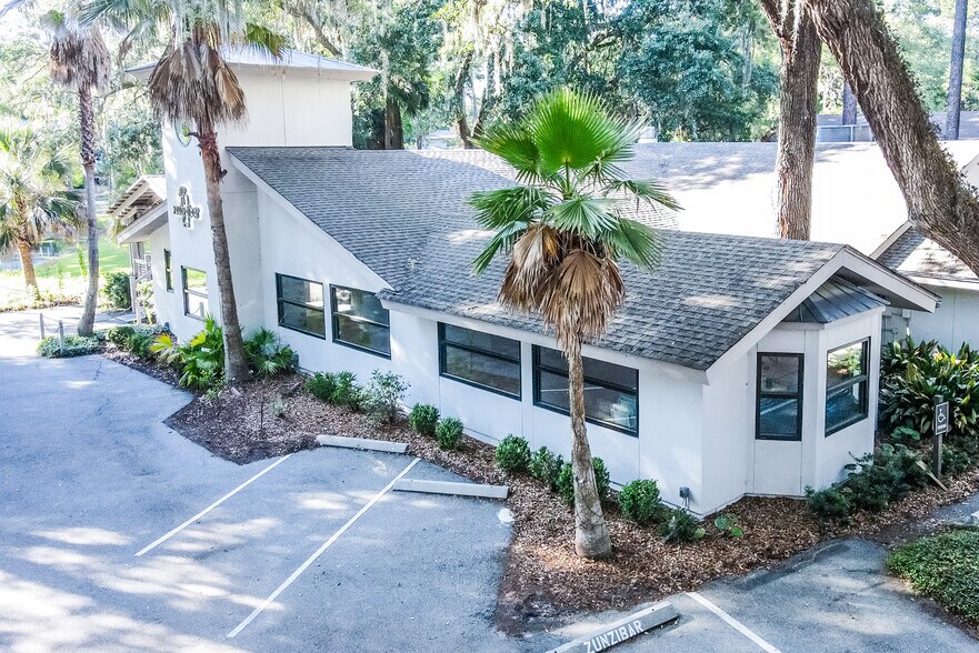 More Photos Of 8 Executive Park Rd, Hilton Head Island Restaurant For Sale