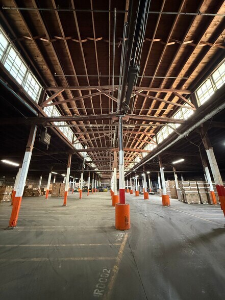 More Photos Of 326 S Marble St, Rockmart Distribution For Lease