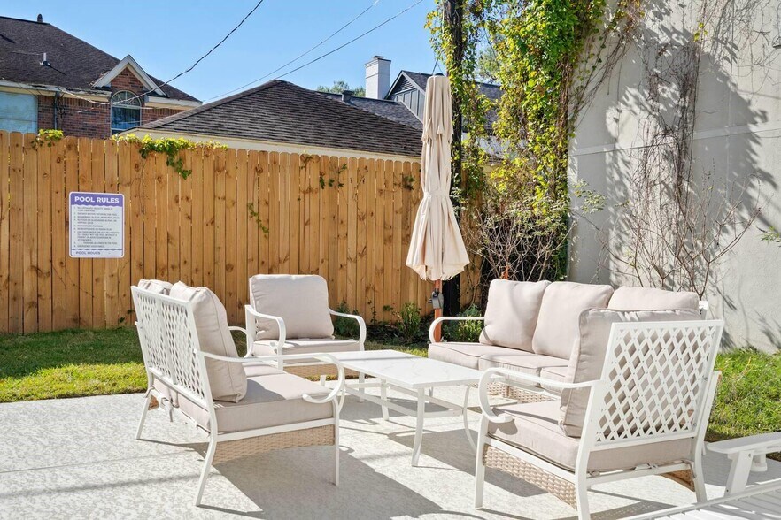 More Photos Of , Houston Multifamily For Sale