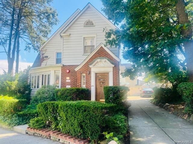 Primary Photo Of 10922 Myrtle Ave, Richmond Hill Healthcare For Sale