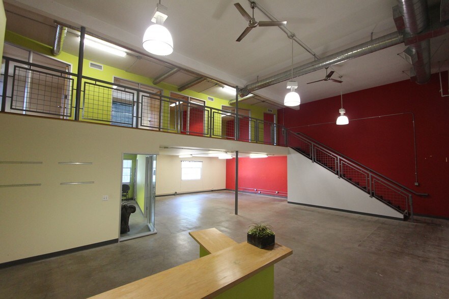 More Photos Of 3838 Atlantic Ave, Long Beach Loft Creative Space For Lease