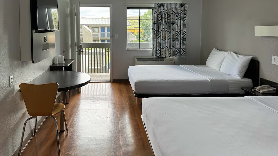 More Photos Of 2470 S Garey Ave, Pomona Hotel For Sale