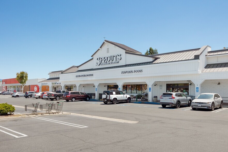 Primary Photo Of 17474-17580 Yorba Linda Blvd, Yorba Linda Unknown For Lease