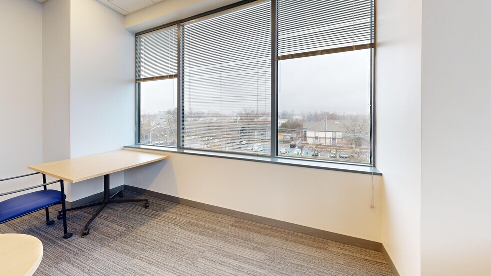More Photos Of 13861 Sunrise Valley Dr, Herndon Office For Lease