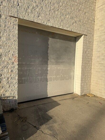 More Photos Of 13425 Snow Rd, Brook Park Freestanding For Lease