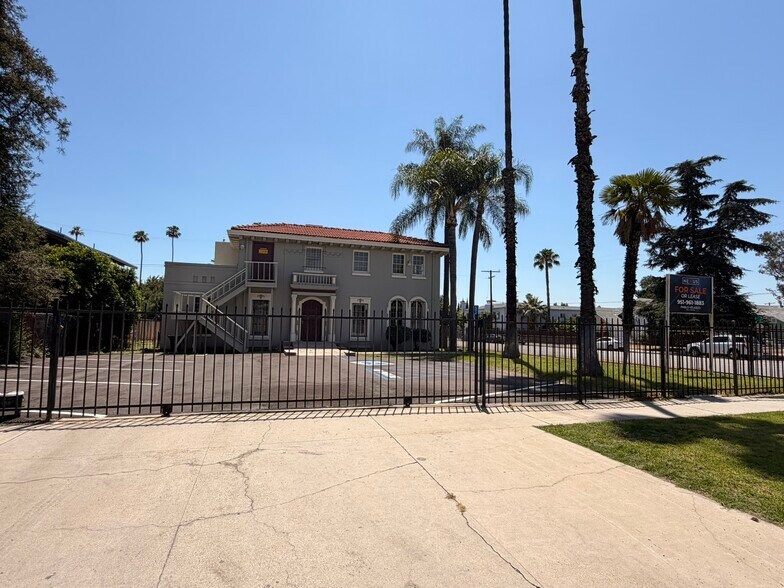 More Photos Of , San Bernardino Office For Sale