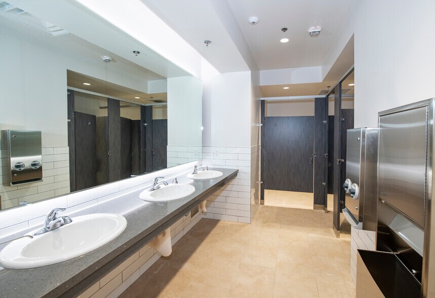 More Photos Of 1470 Valley Vista Dr, Diamond Bar Office For Sale