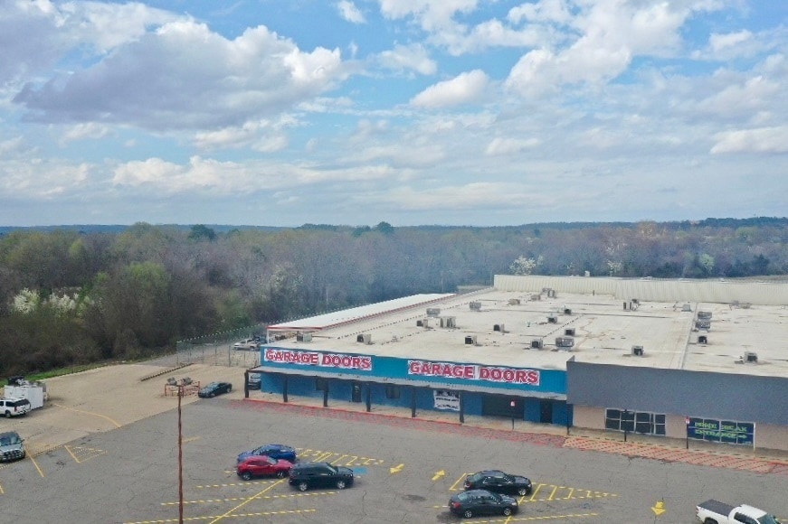 More Photos Of 1509 E Main St, Russellville Warehouse For Lease