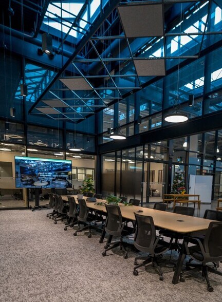 More Photos Of 137 Glasgow St, Kitchener Coworking Space
