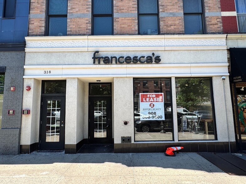 More Photos Of 318 Washington St, Hoboken Apartments For Lease